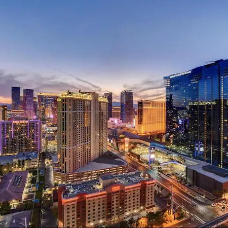 No Resort Fee - Strip Views, Pools & Parking-3